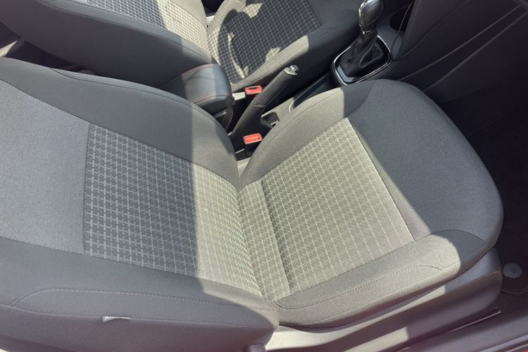 Used Volkswagen Polo 2016 1.6L Automatic Comfort Model
