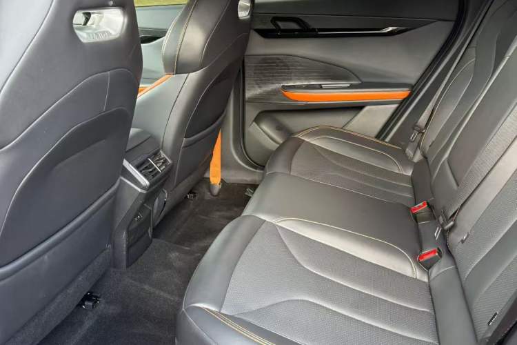 Used Changan UNI-V 2023 1.5T Prestige Model
