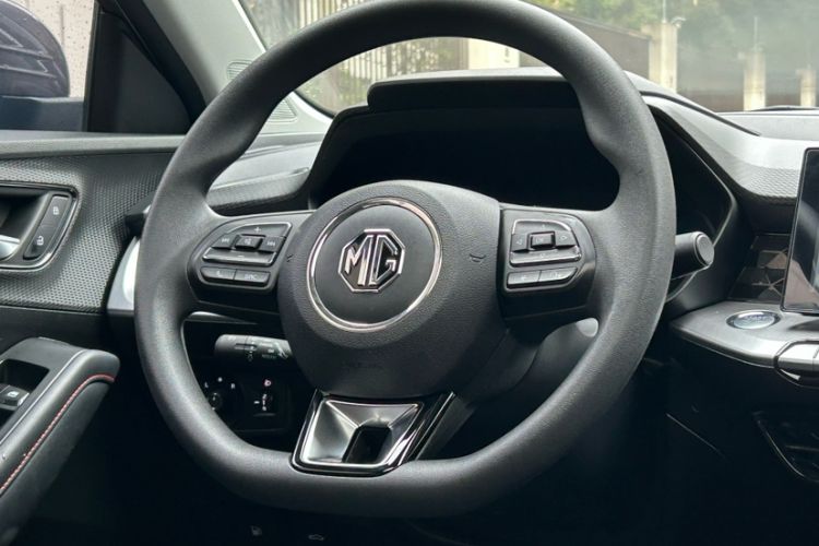 Used MG 5 2021 180 DVVT CVT Youth Luxury Edition