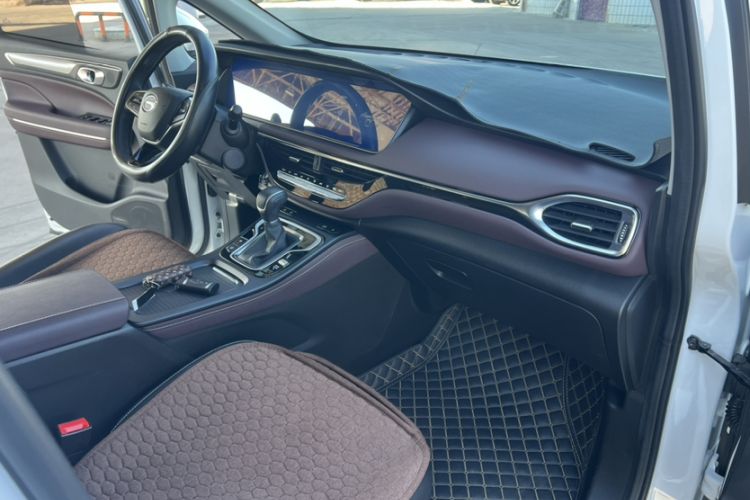 Used GAC Trumpchi M6 2021 PRO 270T Automatic Luxury Edition
