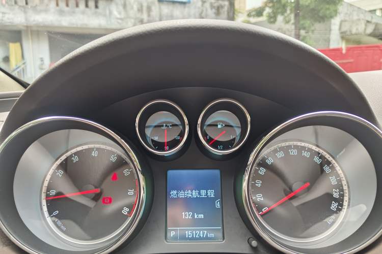 Used Buick Regal 2015 2.0L Leading Fashion Edition
