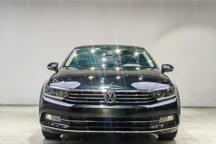 Used Volkswagen Magotan 2019 330TSI DSG Luxury Model China V Standard
