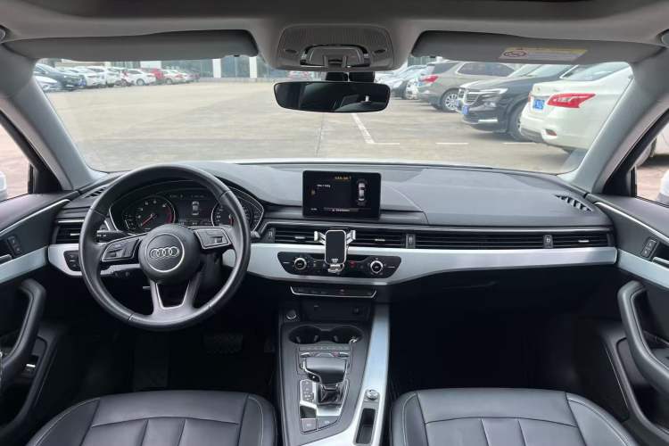 Used Audi A4L 2019 40 TFSI Ambition China VI