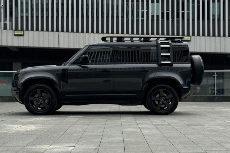 Used Land Rover Defender 2023 Facelift 110 3.0T P400 X-DYNAMIC HSE
