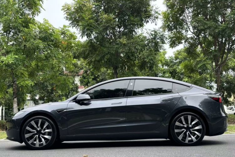 Used Tesla Model 3 2023 Rear-Wheel-Drive Version
