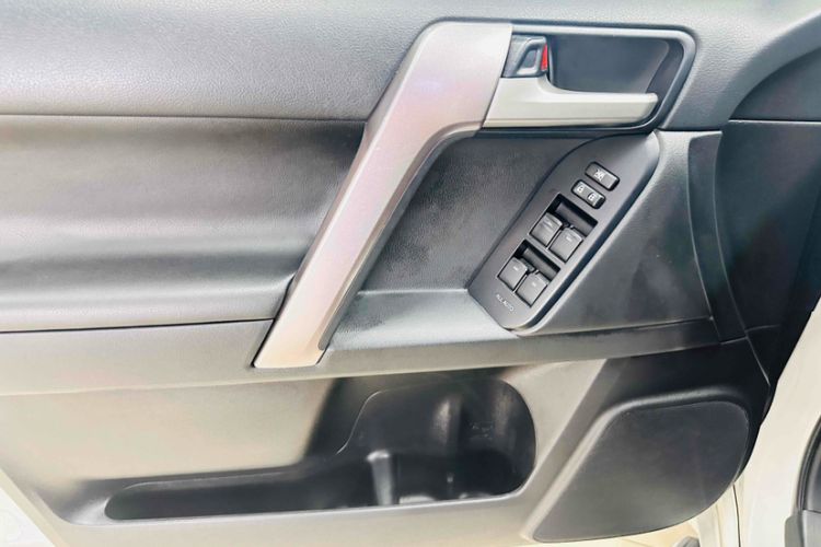 Used Toyota Prado 2018 3.5L Automatic TX
