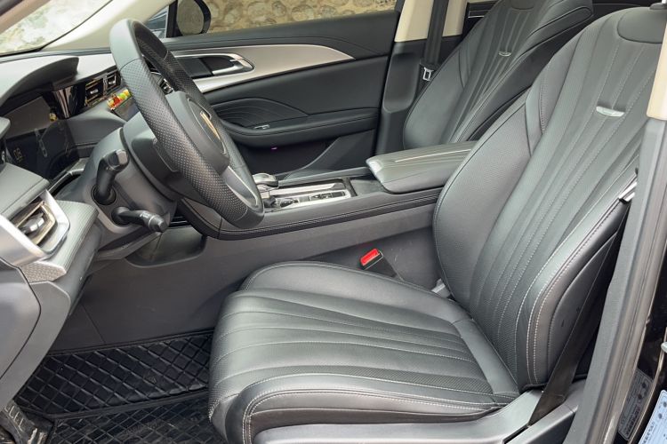 Used Hongqi H5 2024 1.5T DCT Smart Connect Flagship Edition
