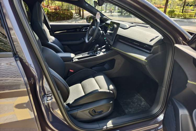 Used Lynk & Co 03 2025 2.0TD DCT Champion Edition Pro
