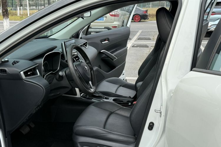 Used Toyota FRONTLANDER 2022 2.0L CVT Luxury PLUS Edition