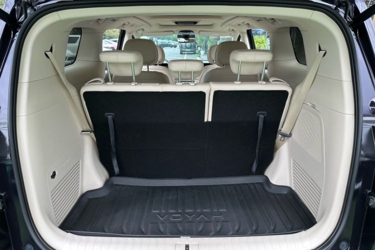 Used VOYAH Dream 2022 0-Carbon Edition Dream+ Smart Enjoyment Package 475 km
