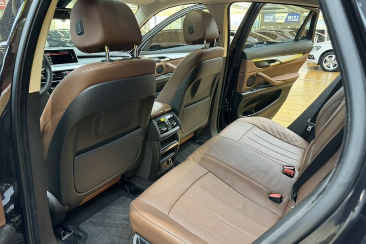 Used BMW X6 2015 xDrive35i Leading Model
