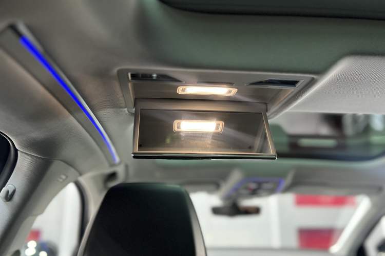 Used Audi A8 2022 A8L 50 TFSI quattro Comfort Edition Collector's Model
