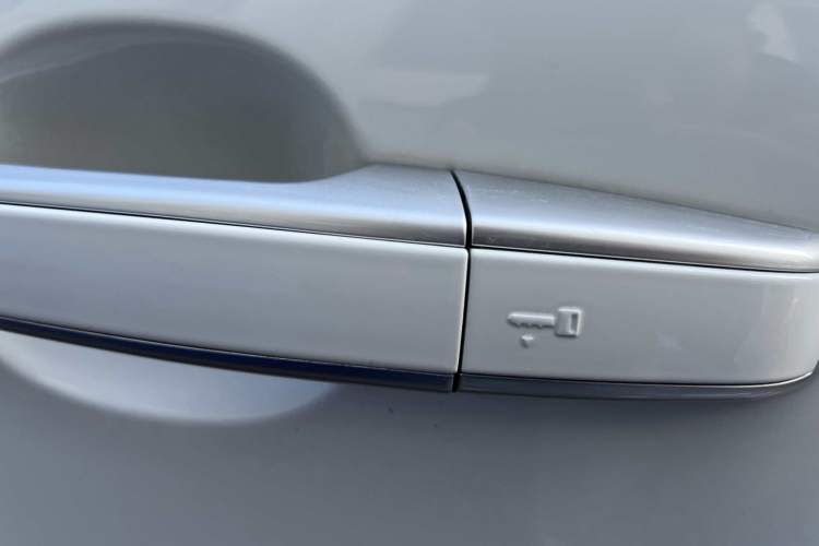 Used Jaguar XEL 2020 2.0T 200 PS S Advanced Elegance Edition