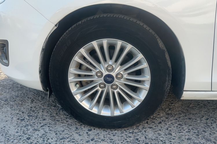 Used Ford Escort 2015 1.5L Manual Comfort Model
