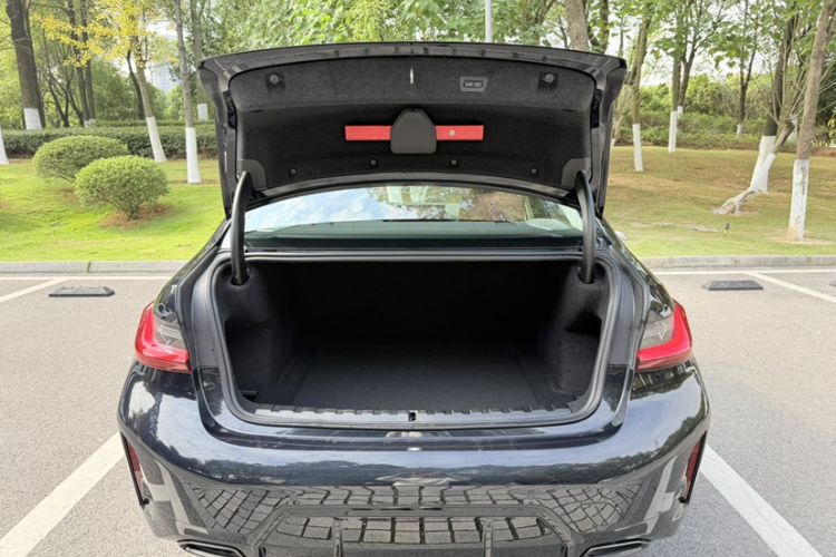 Used BMW 3 Series 2025 330Li M Sport Shadowline Package
