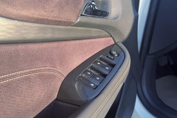 Used Chevrolet Malibu 2016 2.0L Automatic Luxury Edition