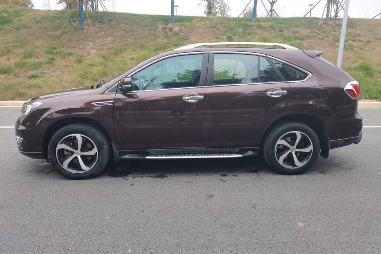 Used BYD S7 2015 2.0T Automatic Prestige Model
