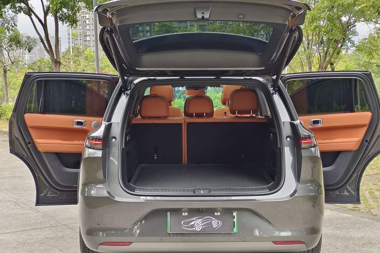 Used Li Auto L6 2024 Pro Model
