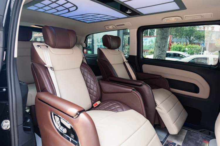 Used Mercedes-Benz Vito 2018 2.0T Business Version China VI Emission Standard
