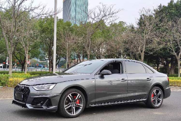 Used Audi A4L 2022 40 TFSI Luxury Dynamic Model