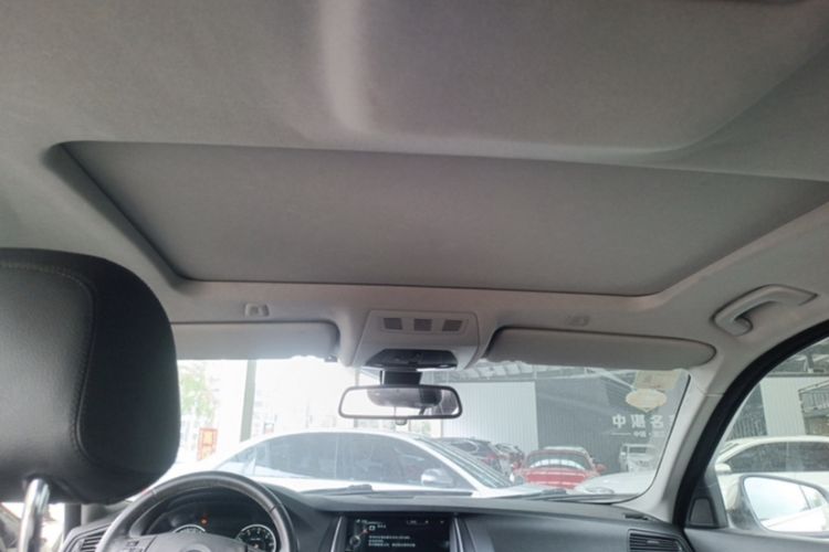 Used BMW 5 Series 2014 530Li Leading Model
