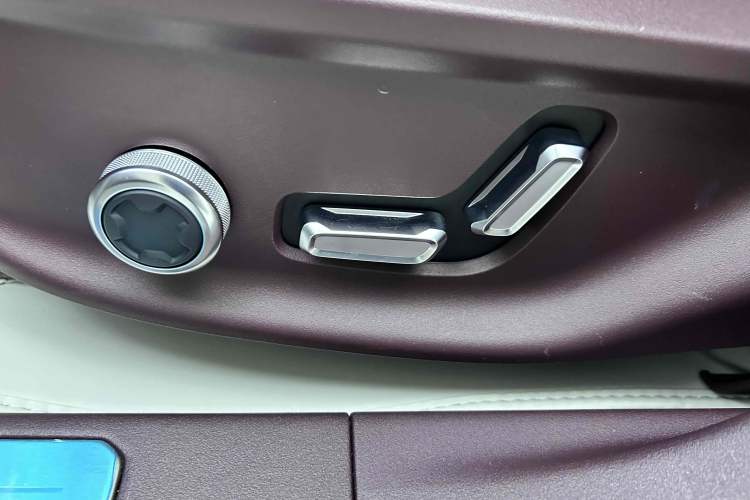 Used Zeekr X 2025 5-Seater Rear-Drive Version
