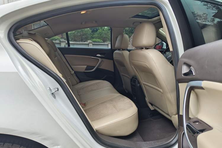 Used Buick Regal 2015 2.0L Leading Fashion Edition
