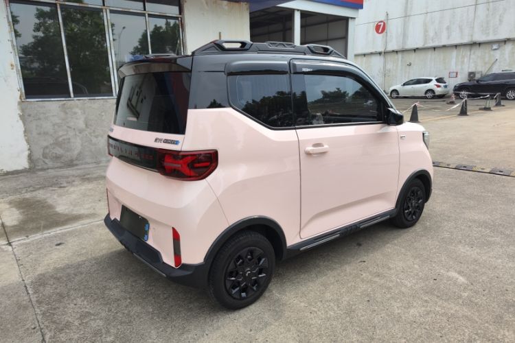 Used Wuling Hongguang MINIEV 2022 GAMEBOY 300km Enthusiast Model with Lithium Iron Phosphate
