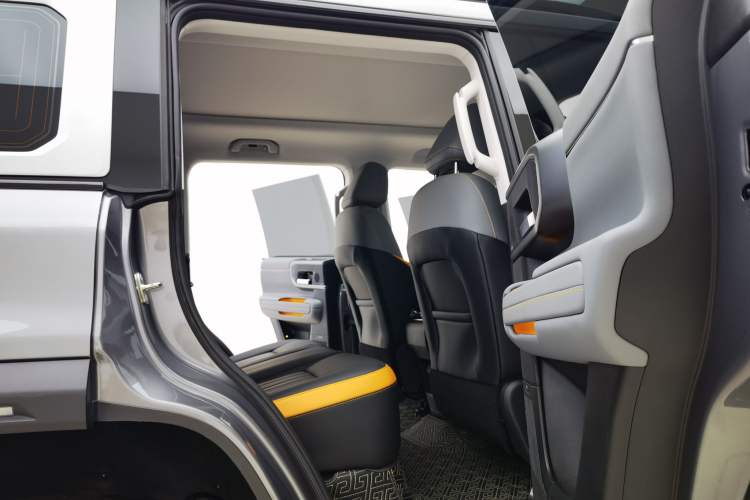 Used Beijing Auto BJ40 2024 2.0T All-New Urban Hunter Edition Ultimate Version
