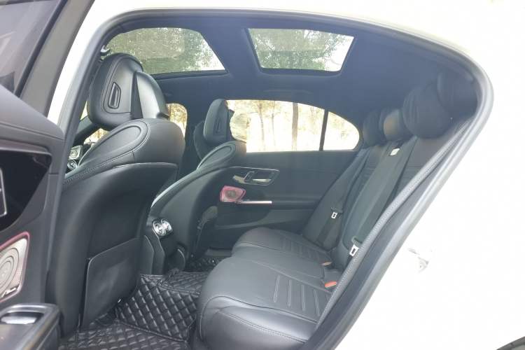 Used Mercedes-Benz C-Class 2023 Second Facelift C 260 L Starry Night Sports Edition
