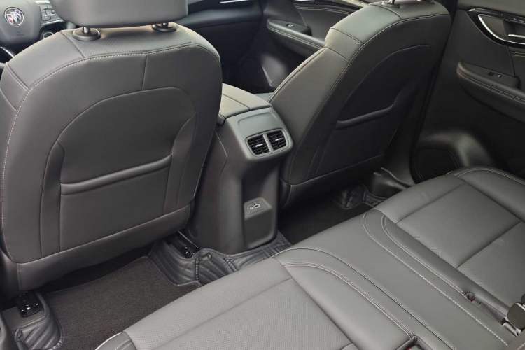 Used Buick Envision 2023 Encore S 552T Two-Wheel Drive Luxury Model
