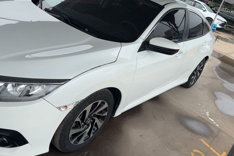 Used Honda Civic 2016 220TURBO CVT Luxury Edition
