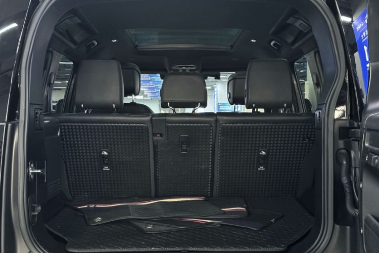 Used Land Rover Defender 2023 Facelift 110 3.0T P400 X-DYNAMIC HSE