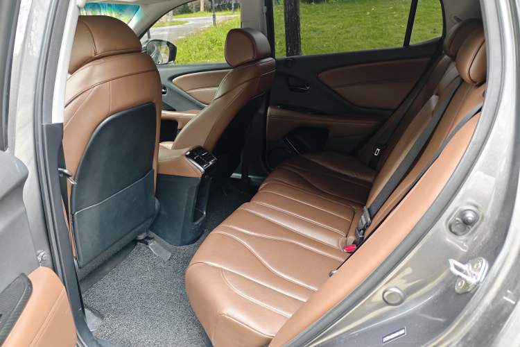 Used Acura CDX 2016 1.5T Two-Wheel Drive Deluxe Edition
