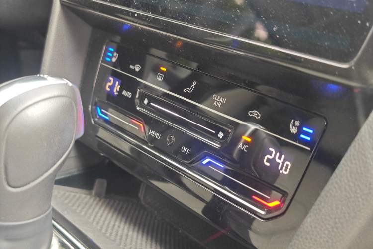 Used Volkswagen Magotan 2023 2 Million Units Commemorative Edition 330TSI DSG Luxury Version