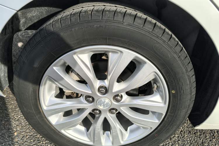 Used Buick GT 2019 15T Dual-Clutch Connected Elite Model China VI
