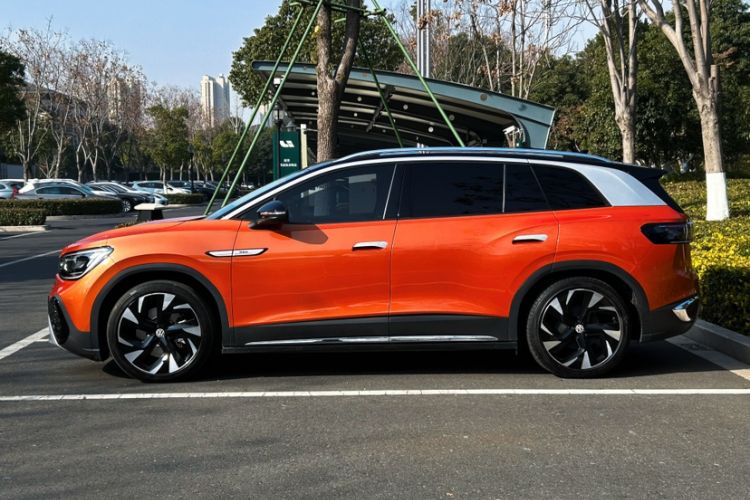 Used Volkswagen ID.6 CROZZ 2021 First Edition
