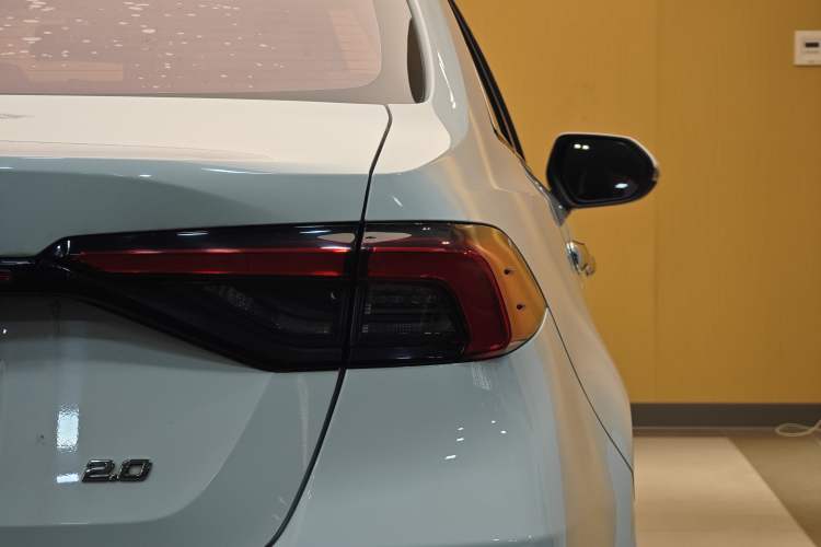 Used Toyota Allion 2021 2.0L Deluxe Edition