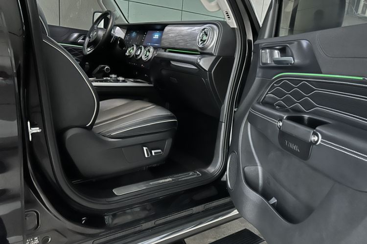 Used Tank 300 2023 City Edition 2.0T—Stylish as Ever
