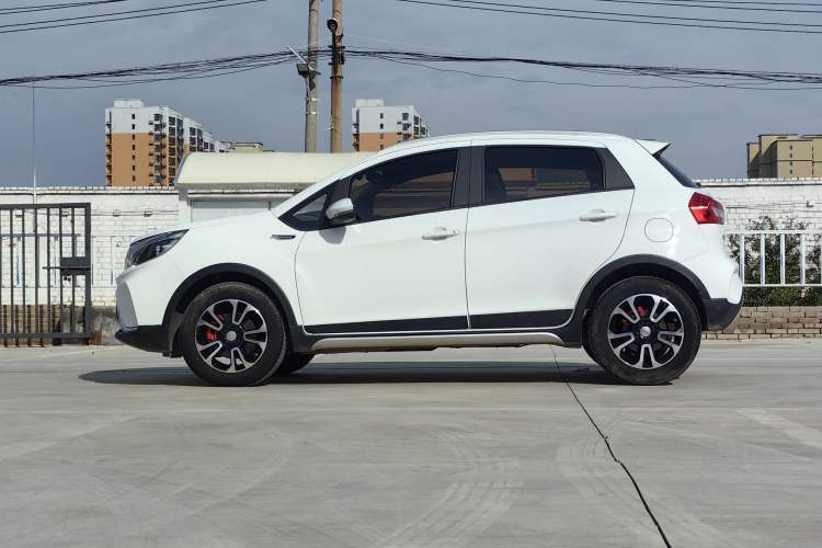 Used Geely Auto Vision X3 2017 1.5L Automatic Prestige Model
