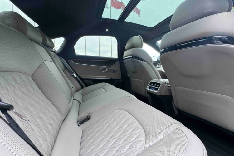 Used BYD Han 2025 DM-i Intelligent Driving Edition 125KM LiDAR Flagship Model
