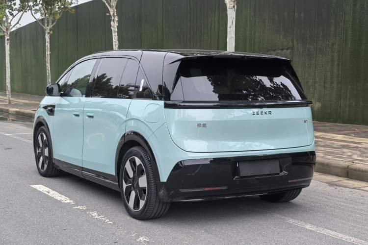Used Zeekr MIX 2025 Intelligent Driving Version
