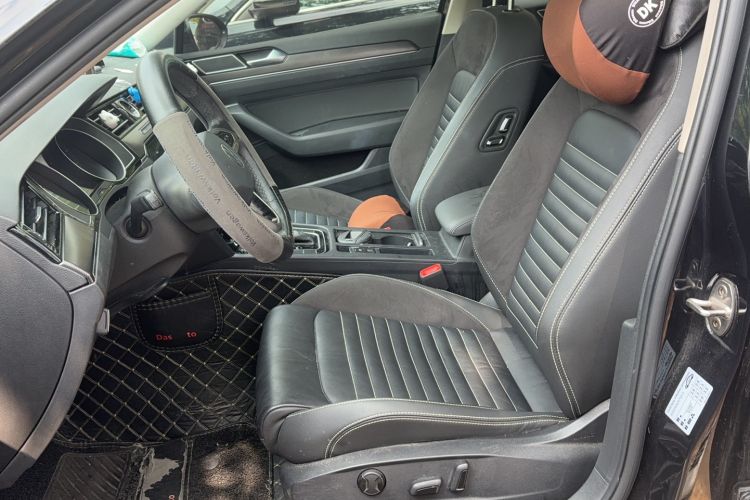 Used Volkswagen Magotan 2020 330TSI DSG Leading Model
