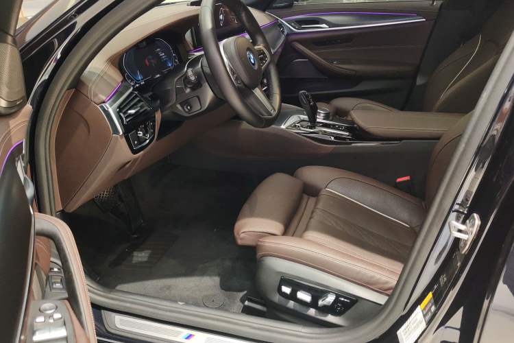 Used BMW 5 Series New Energy 2022 Restyled 535Le Pioneer Edition M Sport Package
