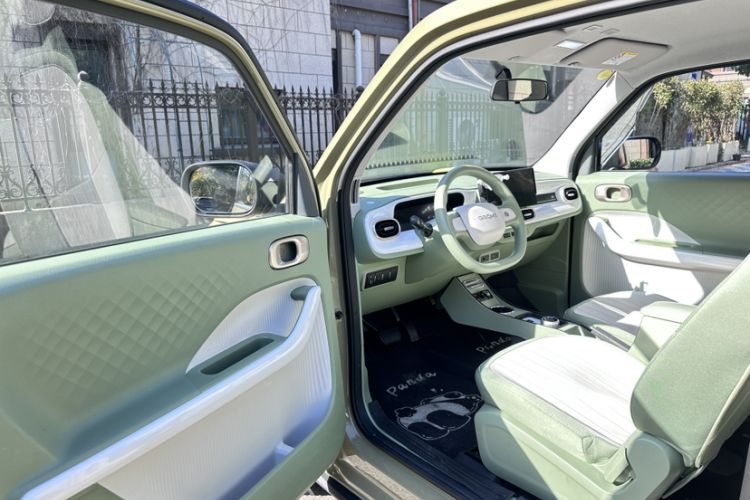 Used  Panda 2025 210km Panda Rider
