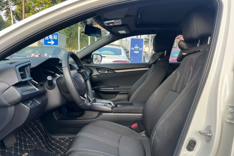 Used Honda Civic 2021 HATCHBACK 220TURBO CVT New Trendsetter