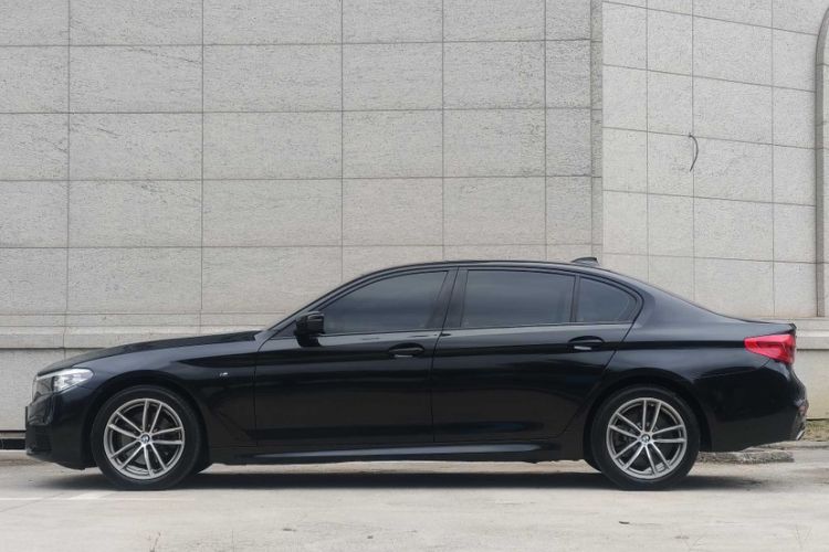 Used BMW 5 Series 2019 Restyled 525Li M Sport Package
