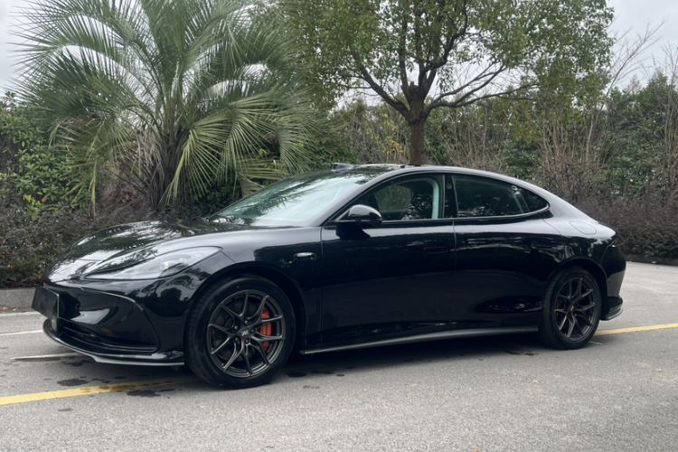 Used  L6 2024 Max Enhanced Performance Edition