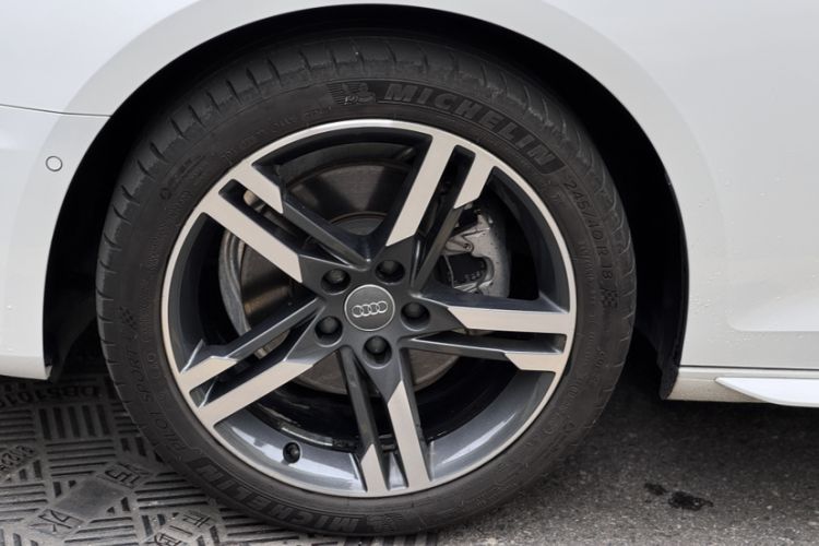 Used Audi A4L 2020 40 TFSI Luxury Dynamic Model
