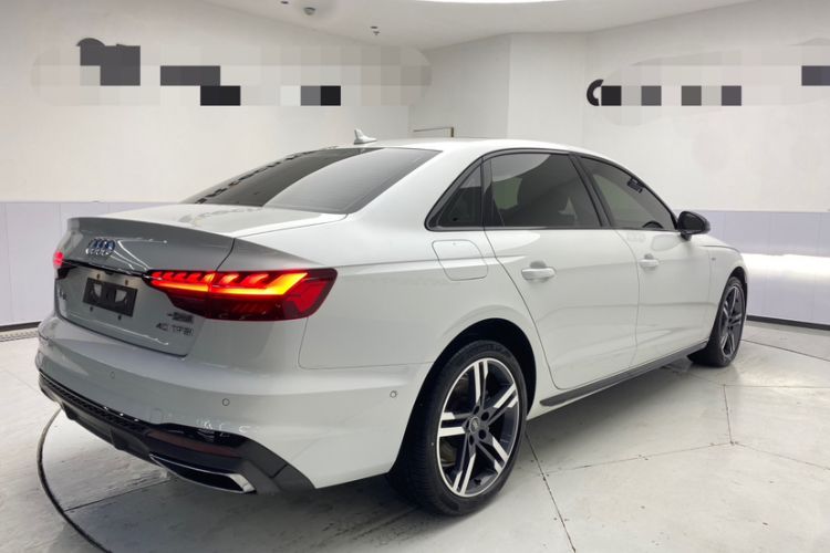 Used Audi A4L 2022 40 TFSI Luxury Dynamic Model
